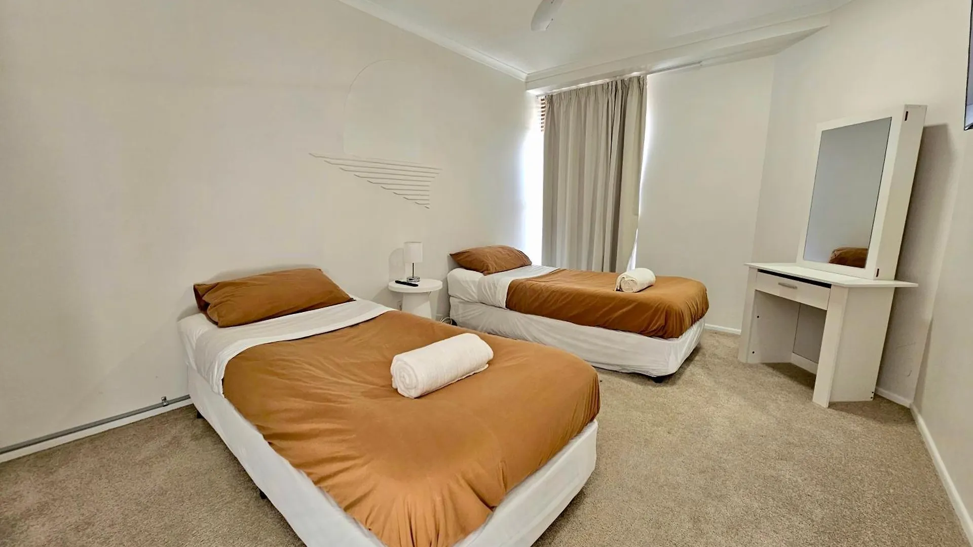 Deluxe Two Bedroom Apartment With Ocean Views Кулум-Бич 0*,  Австралия