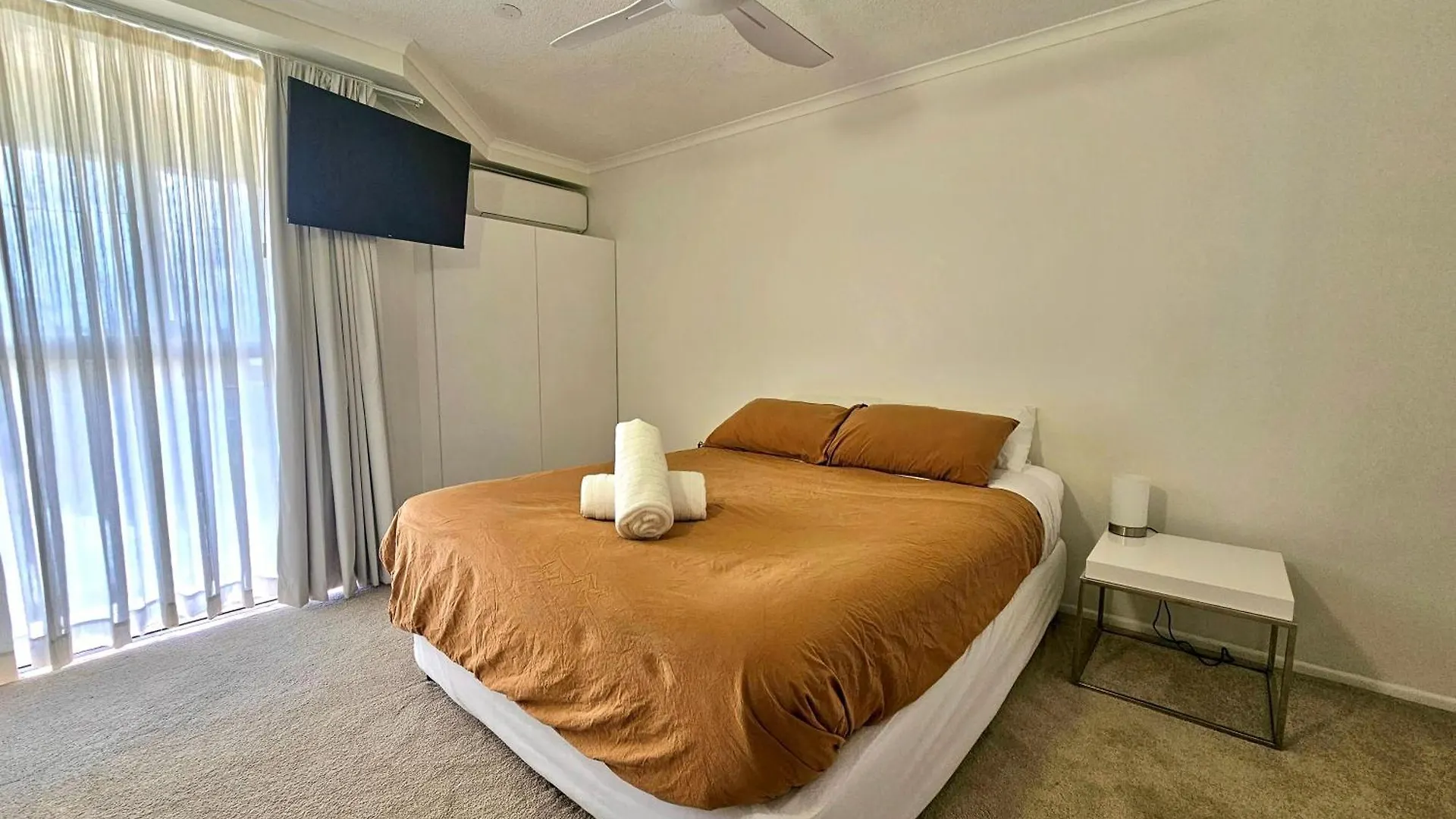 Deluxe Two Bedroom Apartment With Ocean Views Кулум-Бич Австралия