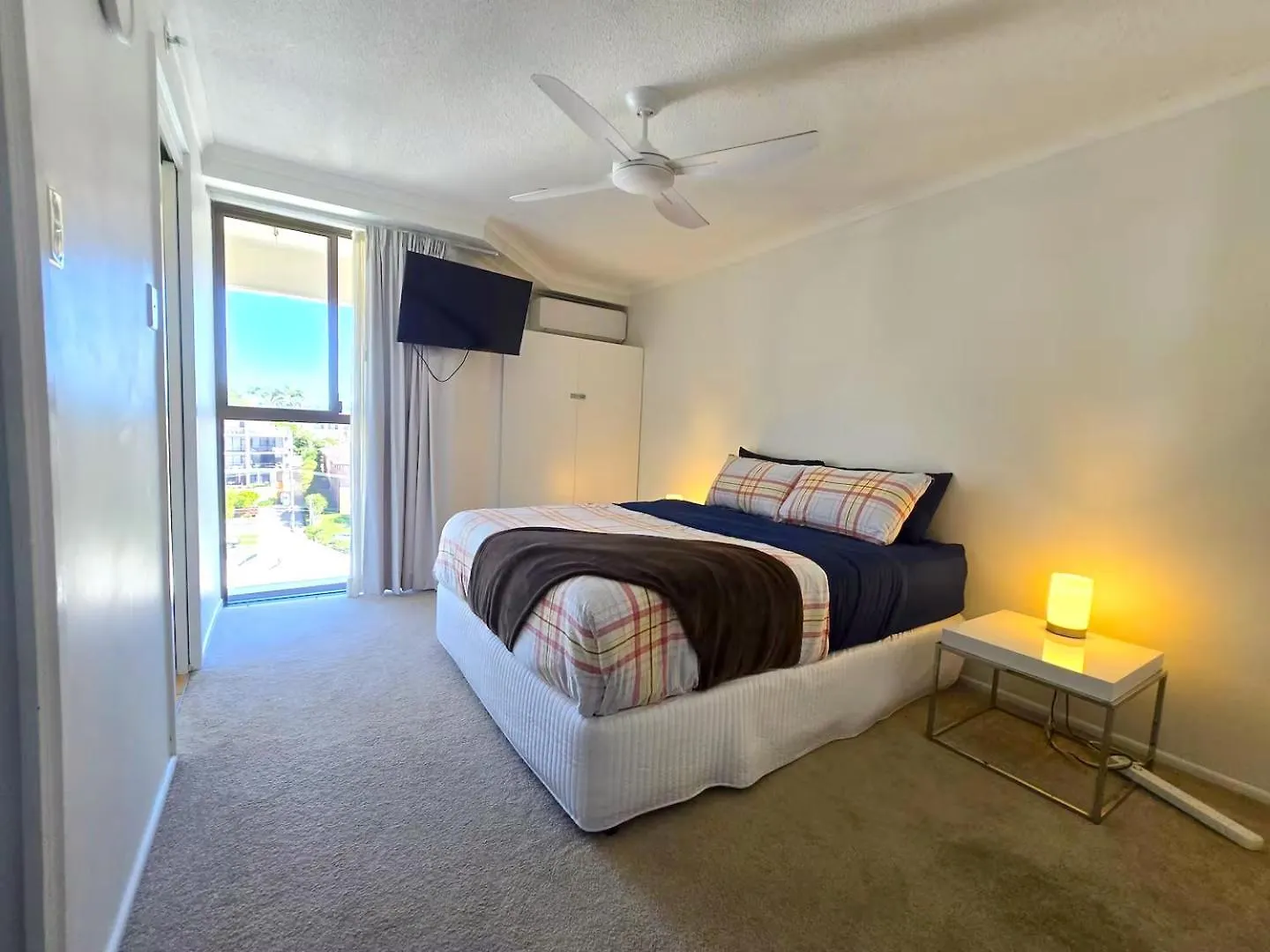 Deluxe Two Bedroom Apartment With Ocean Views Кулум-Бич